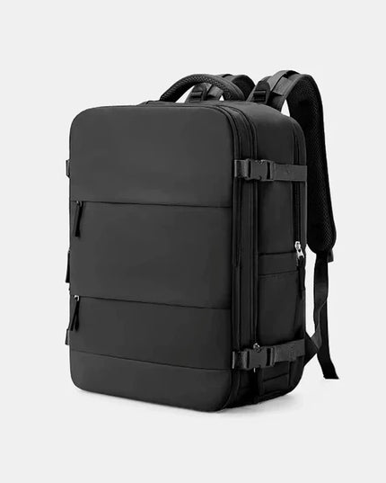 Eleganter Reise Rucksack in Schwarz, Modell BP-060-bS, mit 20-35L Volumen für Handgepäck und Laptopfach.