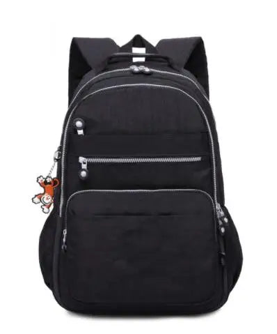 Handgepäck Rucksack 40x20x25 in Schwarz, ideal für Reisen und als Handgepäck
