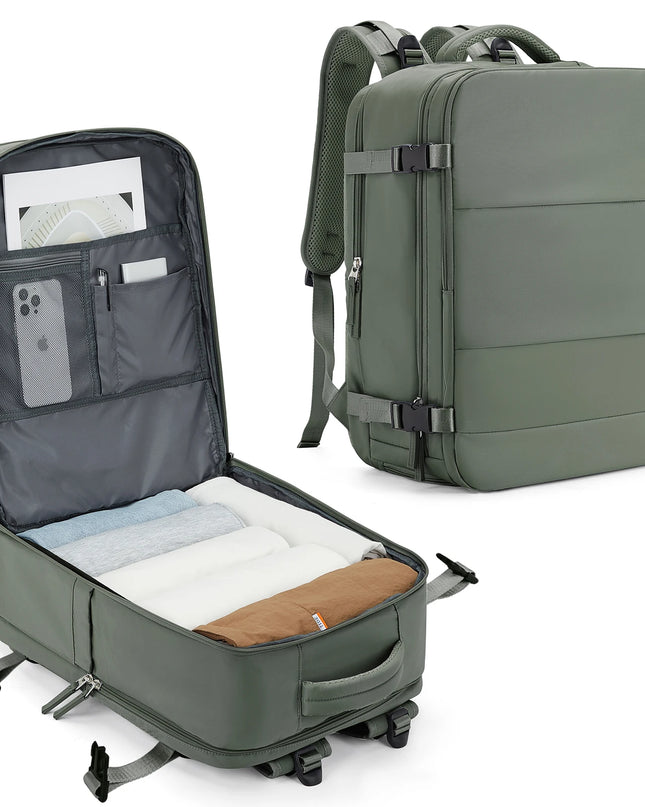 Grüner Handgepäck Rucksack 20-35L für Flugreisen, offen präsentiert mit Innenfächern und Laptopfach